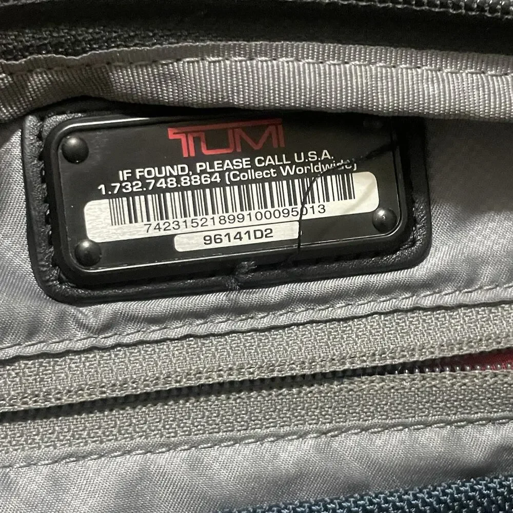 Tumi Alpha II Brief Expandable Organizer Leather Black Business Laptop Travel